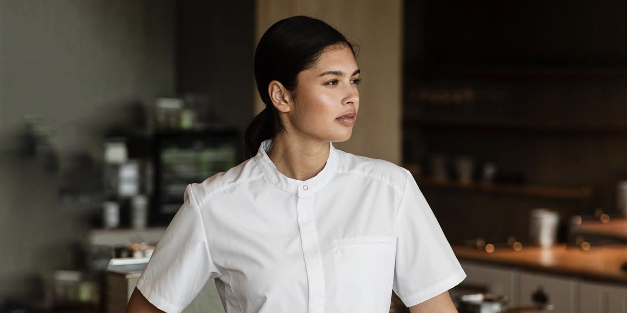 Women's Chef Coats: A Complete Buying Guide for Professional Kitchens