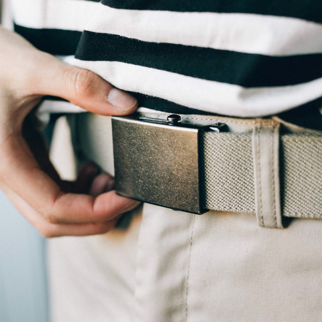 Uniform Accessories for restaurants and hotels. Find belts, suspenders, bib, apron, straps, and hats!